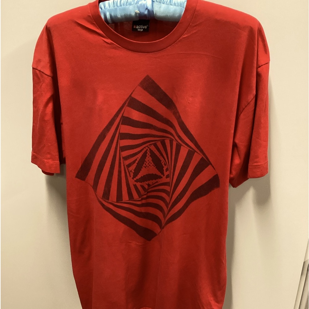 Active icon drop t-shirt